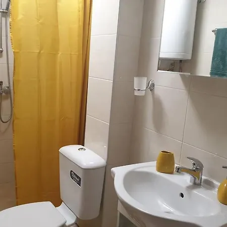 нов луксозен богоров в центъра на града Apartment Warna