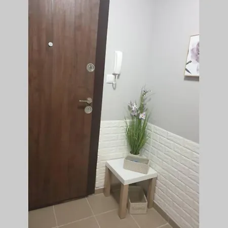нов луксозен богоров в центъра на града Apartment Warna